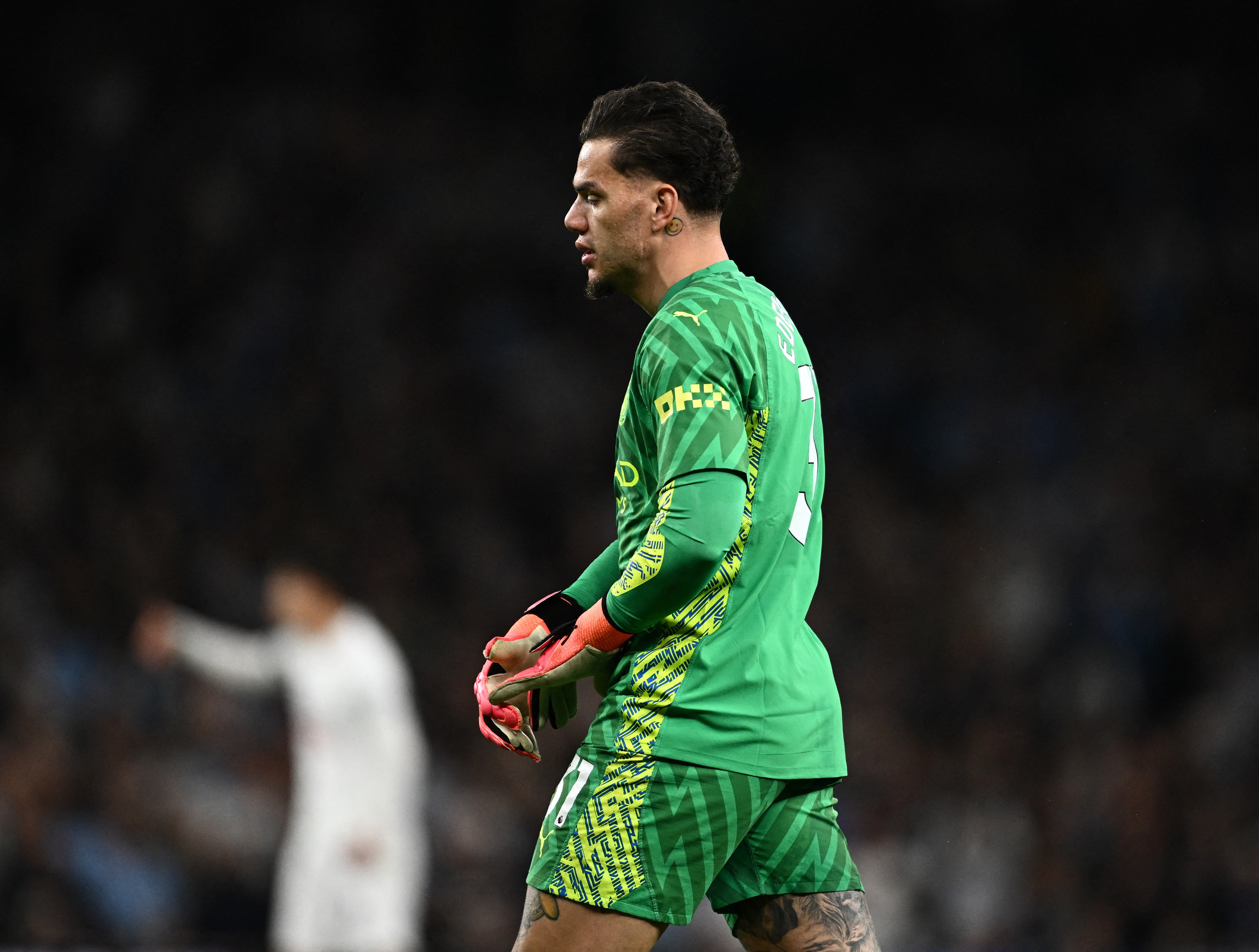 爱游戏官方入口-佩杜拉透露加拉塔萨雷今日再度致电曼城商讨埃德森转会事宜