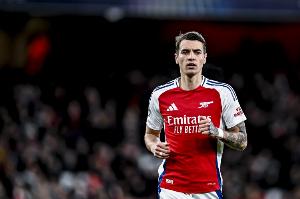 爱游戏官方入口-赖特：基维奥尔的表现非常出色，阿森纳正变得越来越有吸引力