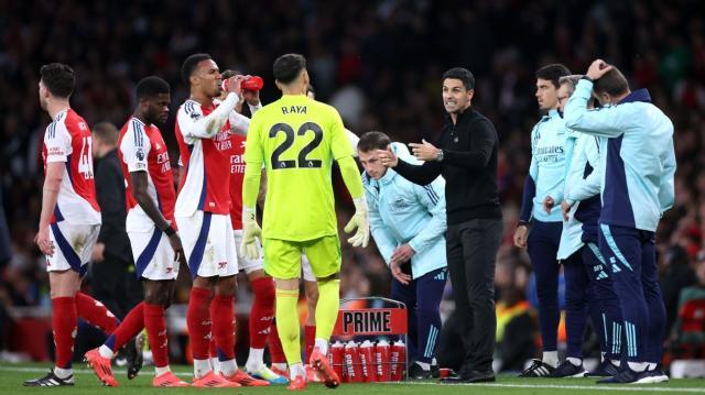 爱游戏官网-【复盘】两度被扳平两大将伤退，阿森纳的糟心一夜