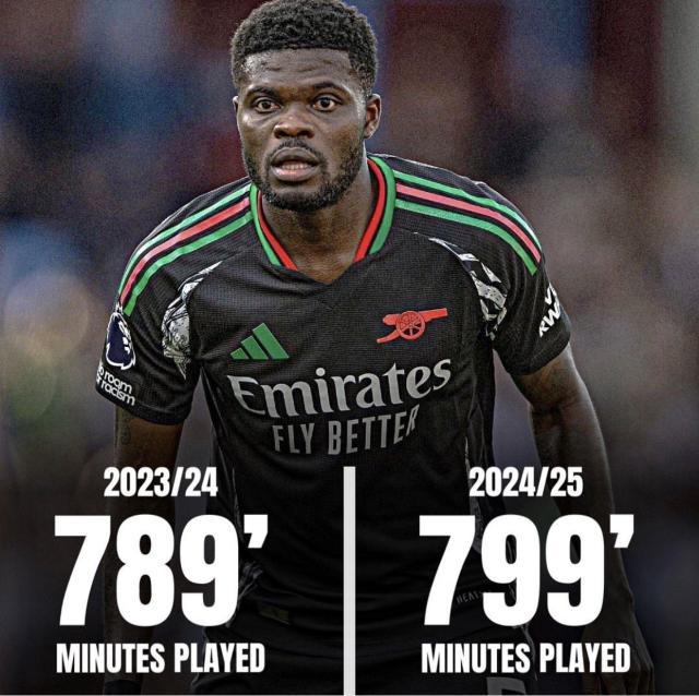 爱游戏-【早报】曼联官宣新帅，滕哈赫深情告别！