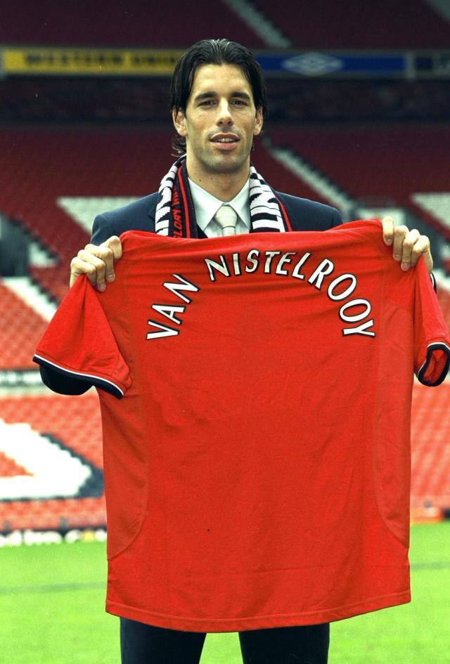 爱游戏-【早报】曼联官宣新帅，滕哈赫深情告别！