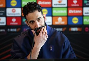 有望单赛季三次击败瓜帅，阿莫林：可能是因为运气好