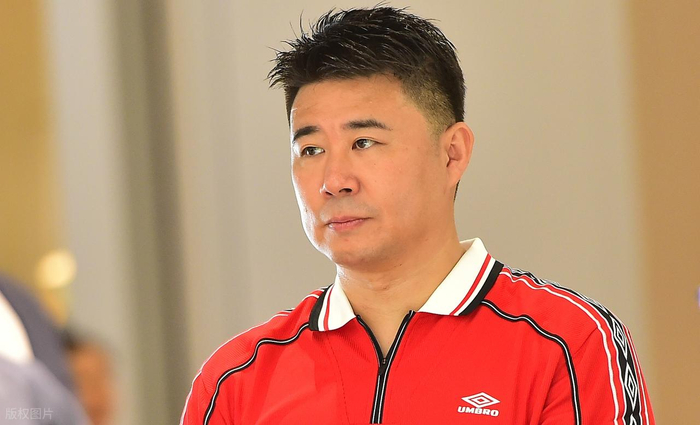 爱游戏官网-赢了现在，输了未来？U23国足进八强遭名宿集体看衰，路在何方？|董方卓|黄健翔|世界杯|青训|战术_新浪体育_新浪新闻