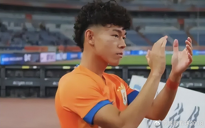 爱游戏体育-唏嘘！昔日国足希望之星泯然众人矣，在中超无人问津，或转战中甲|河南队|何小珂|山东泰山|阿奇姆彭|尹鸿博_新浪体育_新浪新闻