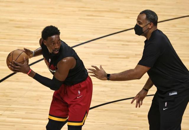 阿德巴约蜕变功臣！马利克·阿伦栽培3位全明星中锋