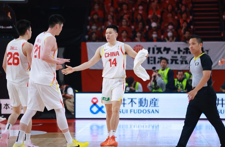 爱游戏-胜中国台北！段冉不满防守，杨毅不满进攻，李弘权朱俊龙成赢家！