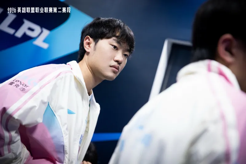 爱游戏官网-LPL分享BLG赛后返图：运筹决胜，连战连捷